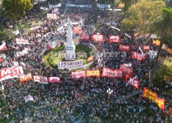 Solidaridad internacionalista con el movimiento estudiantil de lucha en Argentina | Διεθνιστική Αλληλεγγύη στο Αγωνιζόμενο Φοιτητικό Κίνημα της Αργεντινής