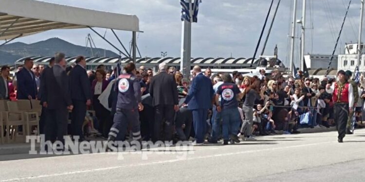 Βόλος: Άγριο καψόνι στην παρέλαση της 25ης Μαρτίου