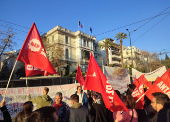 «Δίδυμη» μάχη για  ευρωεκλογές και νέα οργάνωση