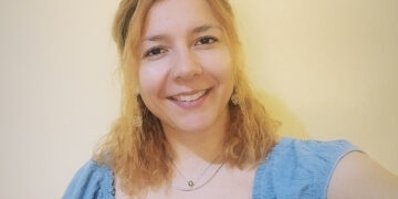 Κωνσταντίνα Θεοχαροπούλου: Καλύτερη ζωή έξω από το κλουβί της ΕΕ