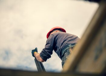 «Χρυσό» στην υπερεργασία οι εργαζόμενοι στην Ελλάδα – Το 11,6% δουλεύει πάνω από 49 ώρες την εβδομάδα