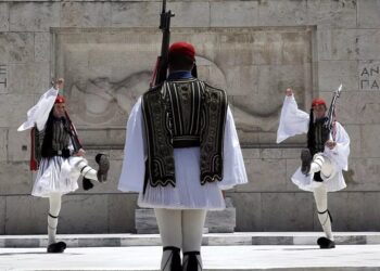 Τραμπούκοι στην Προεδρική Φρουρά