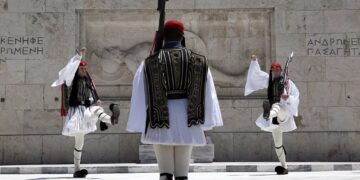 Τραμπούκοι στην Προεδρική Φρουρά