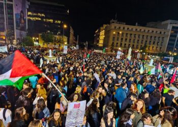 Άγρυπνοι στα Προπύλαια για την Παλαιστίνη, συνέχεια με διαδήλωση στις 15/5