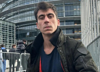 O Φειδίας και το «το αυγό του φιδιού»