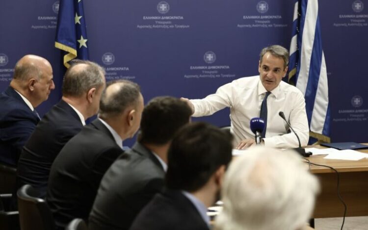 Η κυβέρνηση που έβλεπε τις τιμές να ανεβαίνουν