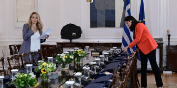 «Το 41% δεν υπάρχει πια», αλλά  θέλει αντιλαϊκό έργο έως το 2027