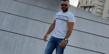 Ένα χαστούκι στον ρατσισμό