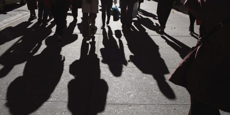 Ποιός νοιάζεται για τον κατώτατο μισθό;