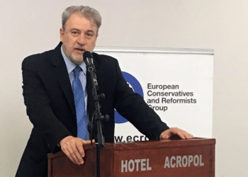 Μια οφειλόμενη ανταπάντηση στο κείμενο του Νότη Μαριά