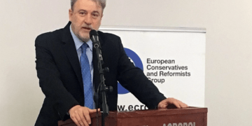 Μια οφειλόμενη ανταπάντηση στο κείμενο του Νότη Μαριά