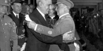 Η «συγχρονισμένη» πτώση των δικτατοριών του Νότου