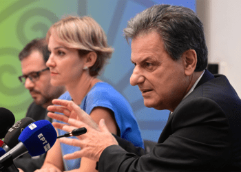 Ρεύμα: Όχι άλλο πλιάτσικο!
