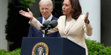 ΗΠΑ: Ο Μπάιντεν αποσύρεται από υποψήφιος, η Κάμαλα Χάρις έρχεται