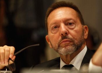 Στουρνάρας: 40 χρόνια λιτότητας για να πέσει το χρέος!