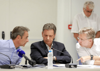 Προσωπική ευθύνη και για πυρκαγιές: Για την κυβέρνηση φταίνε τα «ακαθάριστα οικόπεδα»!