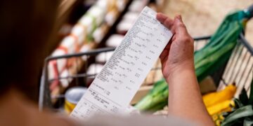 ΕΚΤ: Νέα αύξηση του πληθωρισμού στην Ελλάδα, ενώ αλλού μειώνεται