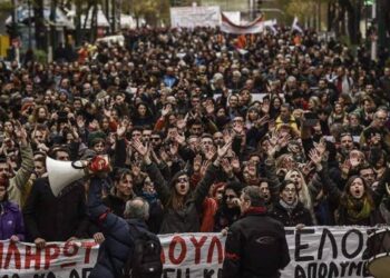 Παρεμβάσεις στο δημόσιο:  Πρόταση ανυποχώρητου αγώνα με επαναλαμβανόμενες απεργίες