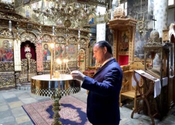 Α.Γεωργιάδης:«Κατέφυγα στην εκκλησία για να γλιτώσω από τους ΑΝΤΑΡΣΥες συνδικαλιστές του Ασκληπιείου»!