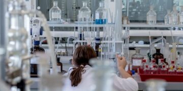 Όχι στο «λουκέτο» της Μονάδας Μοριακής Διαγνωστικής του ΕΚΠΑ