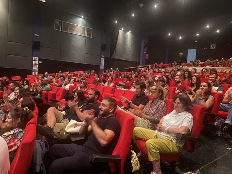 «ΔΗΚΕΟΣΙΝΙ»: Όμορφη και ενδιαφέρουσα βραδιά στο «Τριανόν»