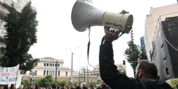 Απεργιακό κύμα, ώρα να χτυπήσουμε όλοι μαζί