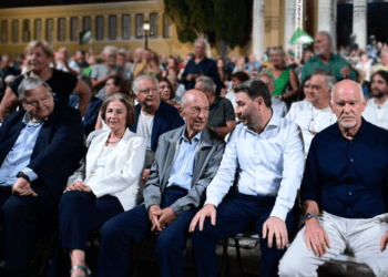 ΣΥΡΙΖΑ, ο μεγάλος χορηγός του ΠΑΣΟΚ