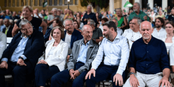 ΣΥΡΙΖΑ, ο μεγάλος χορηγός του ΠΑΣΟΚ