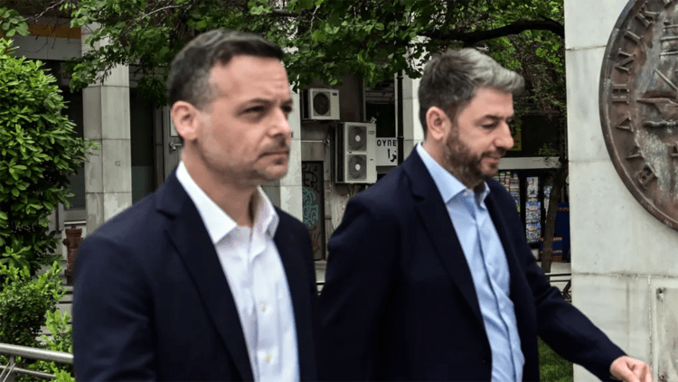  ΠΑΣΟΚ:  Όπου «Κ» σημαίνει πλέον «Κεντροδεξιά»