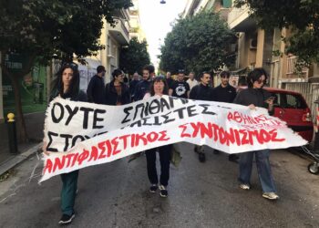 «Ούτε στα Σεπόλια, ούτε και πουθενά» – Δυναμική αντιφασιστική – αντιρατσιστική πορεία (φωτο – βίντεο)