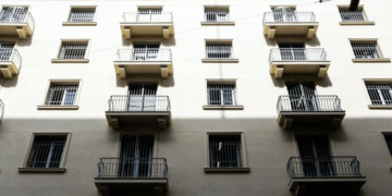 Συνεχίζεται και επιδεινώνεται η εξαθλίωση στο Πολυδύναμο Κέντρο Αστέγων