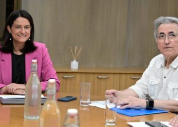 Αυτόματος «κόφτης» στον κατώτατο μισθό