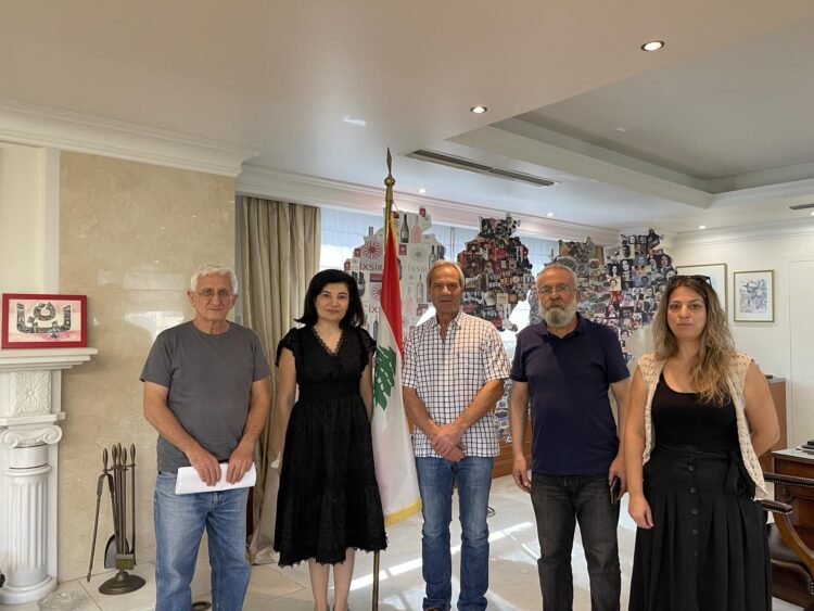 Συνάντηση εκπροσώπων σωματείων στην πρεσβεία του Λιβάνου