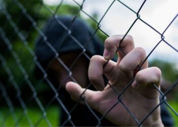 Ανήλικοι: Φόβος και καταστολή ή συλλογικότητα και συμπερίληψη;