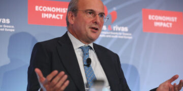 Μεσοπρόθεσμο: Υπερ-πλεονάσματα για… χρέος και Μπελαρά