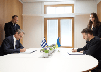 Συμφωνία Μητσοτάκη-Ζελένσκι:  Εμπόλεμο μέρος η Ελλάδα στην Ουκρανία