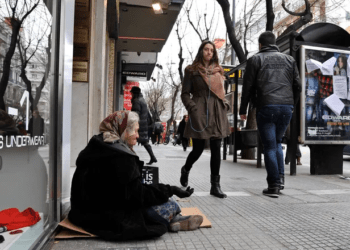 Στην αναβροχιά κακό και το χαλάζι