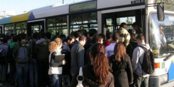 Πάρτι εκατομμυρίων, δρομολόγια που αγνοούνται στις αστικές συγκοινωνίες