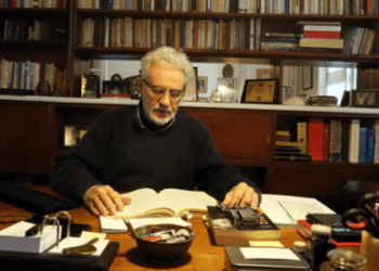 Πέθανε ο αγωνιστής Βαγγέλης Πισσίας, συντονιστής της πρωτοβουλίας «Ένα Καράβι για τη Γάζα»