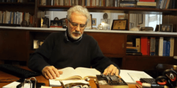 Πέθανε ο αγωνιστής Βαγγέλης Πισσίας, συντονιστής της πρωτοβουλίας «Ένα Καράβι για τη Γάζα»