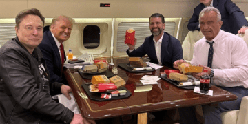 Ο Τραμπ ετοιμάζεται, οι απέναντι «ψάχνονται»…