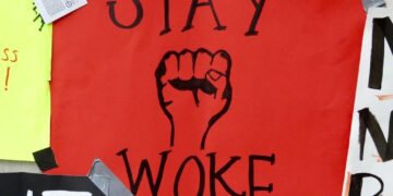 Τα δύο αστικά ρεύματα και η Αριστερά: Η «Woke ατζέντα» και η ιστορία της