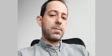 Κώστας Βουρεκάς: Το δικαίωμα στην κατοικία απαιτεί πάλη