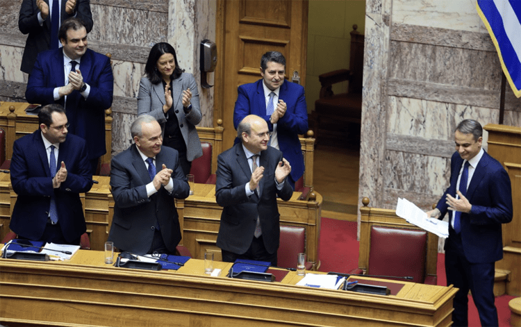 Συνεχίζουν οι τράπεζες  την προμήθεια… κερδών