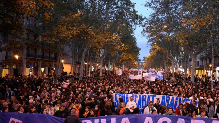 «Απεργία ενοικίου» κατά του κόστους της στέγης