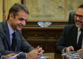 Τράπεζες: «Βλέπουν» τις προμήθειες  για να κρύψουν τα κέρδη