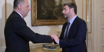 Συρία: Πανηγυρισμοί και…ανησυχίες από τα ελληνικά κόμματα