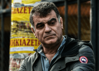 Εκφοβισμός, απολύσεις, δολοφονίες χαρακτήρων στο Documento