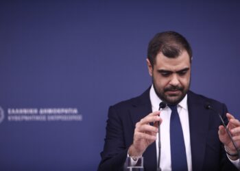 Βάφουν τα χέρια τους με αίμα!