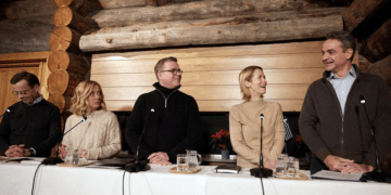 Χρονιά νέων και ενισχυμένων στρατιωτικών δαπανών το 2025